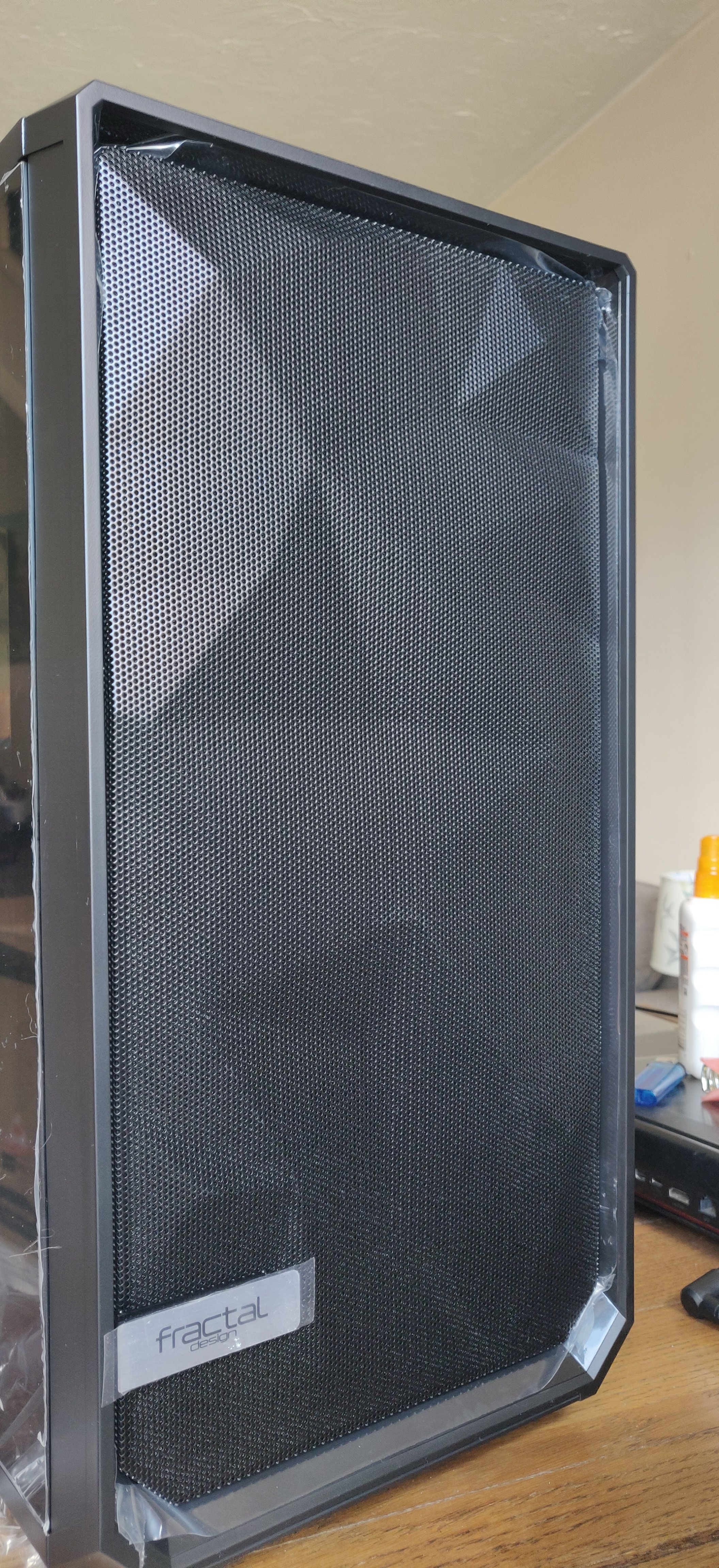 Fractal Mesify S2 Black Tempered Glass