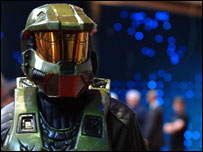 _44138857_halothree-pa203.jpg