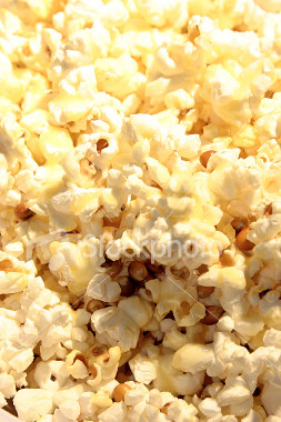 istockphoto_378629_buttered_popcorn.jpg