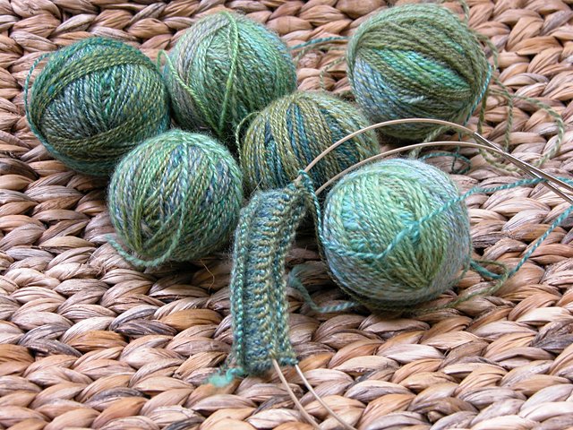 green_balls3.jpg