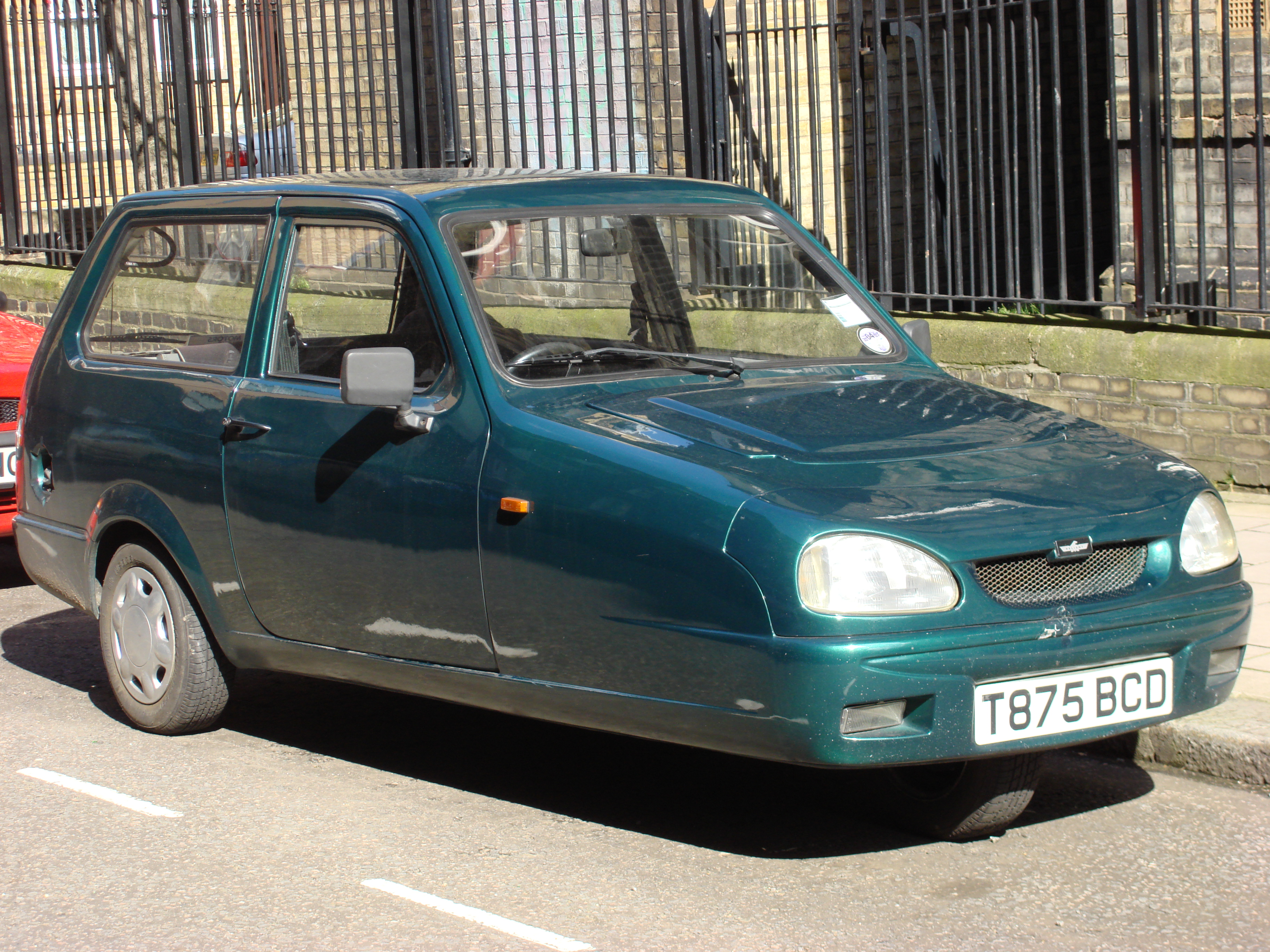Reliant_Robin_Green.jpg