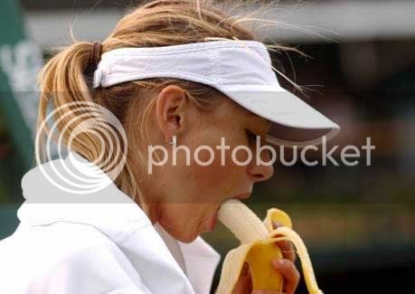 sharapova-banana.jpg
