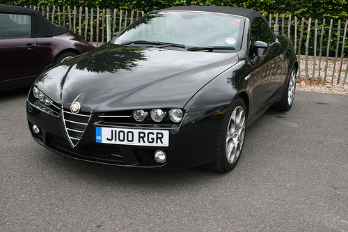 Supermac_Parked_Alfa_Romeo_Brera_00019236.jpg