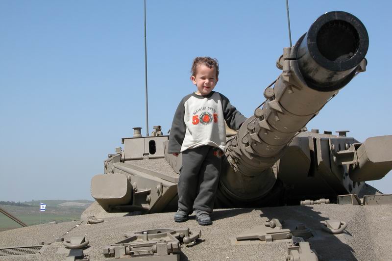 Gal-on-Tank.JPG