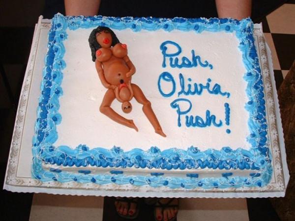 babyshowercake_700.jpg