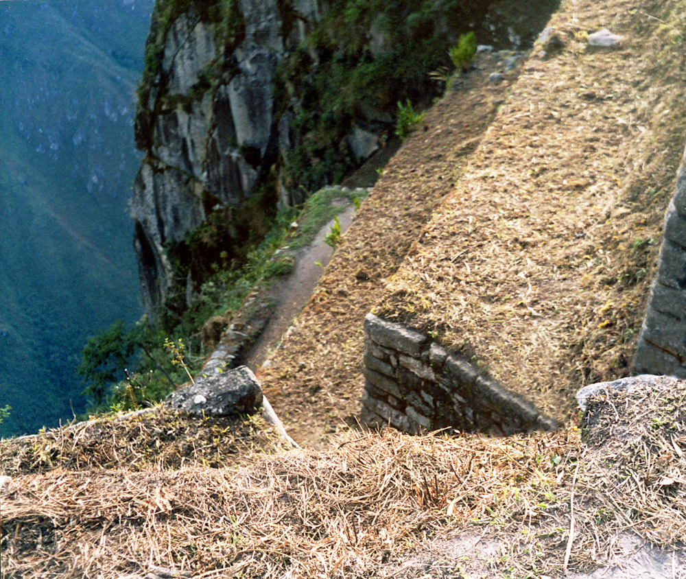 Huayna_Picchu_Terrass.jpg