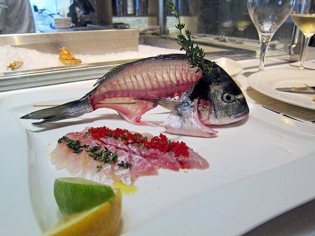 deadfishguy20171030102953413.jpg