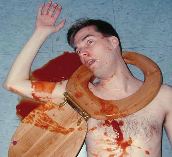 toilet_seat_death.jpg