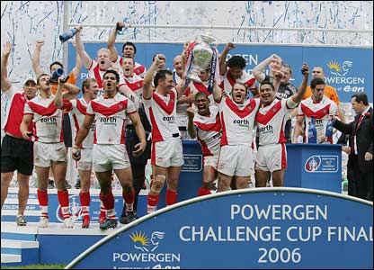 _42018782_podium416.jpg