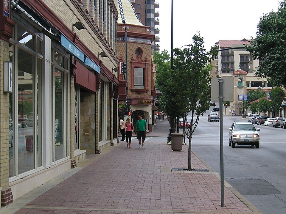 retail-sidewalk.jpg