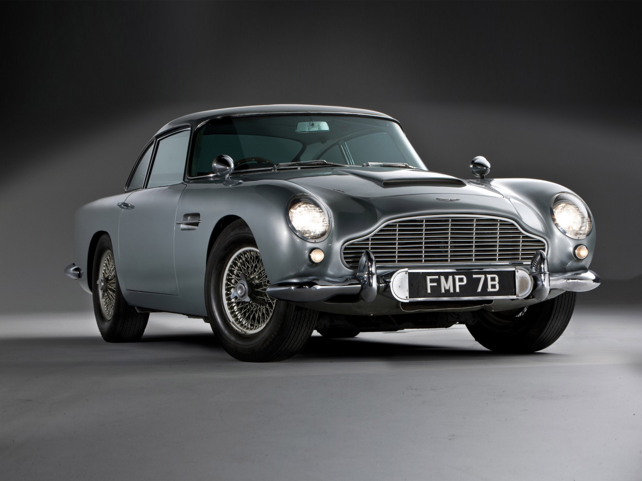 Aston-Martin-DB5-James-Bond-Edition-1964-Photo-18.jpg