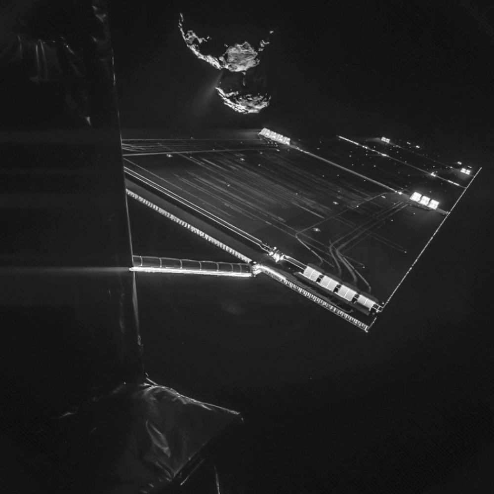 205105-1000-144716078710106410-R3L8T8D-950-Rosetta_mission_selfie_at_16_km.jpg