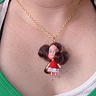 brunette_doll_head_necklace.jpg